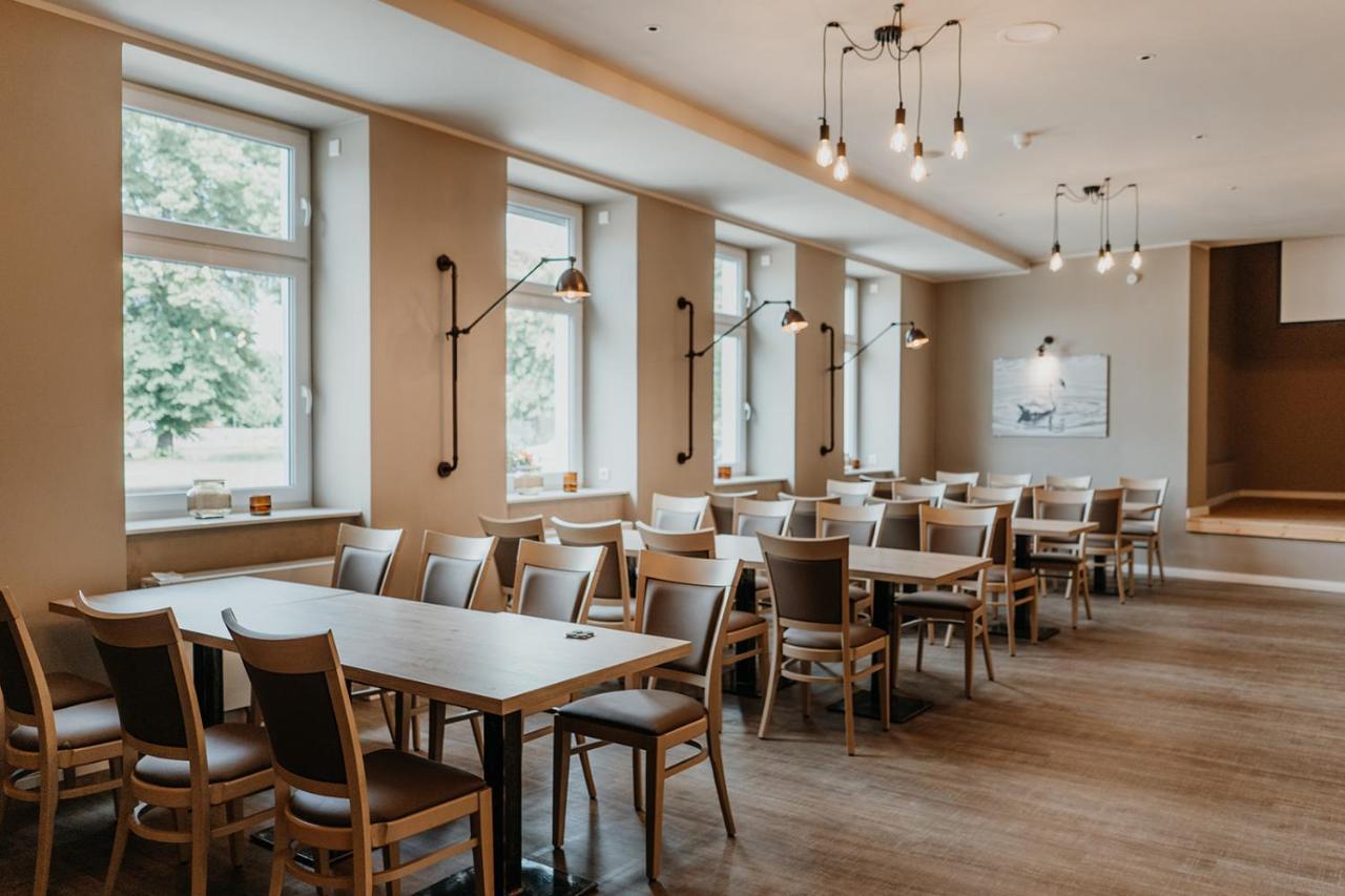 הופגארטן Hoenow Hotel מראה חיצוני תמונה