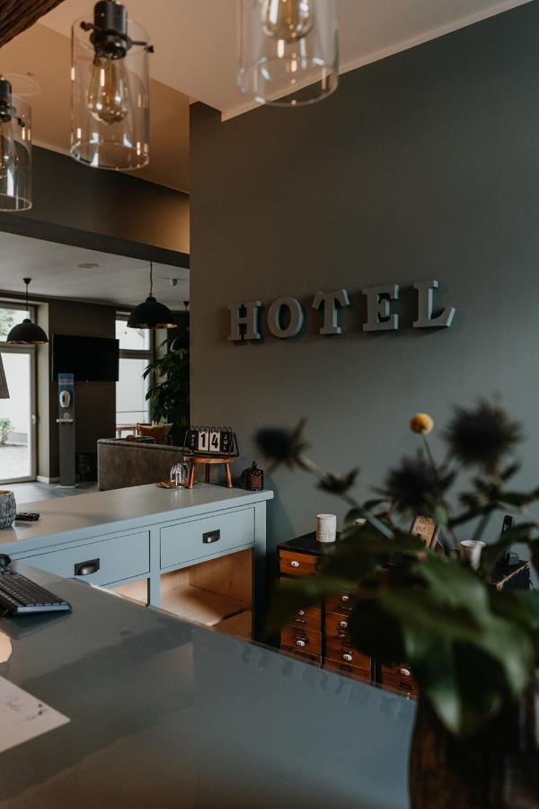 הופגארטן Hoenow Hotel מראה חיצוני תמונה
